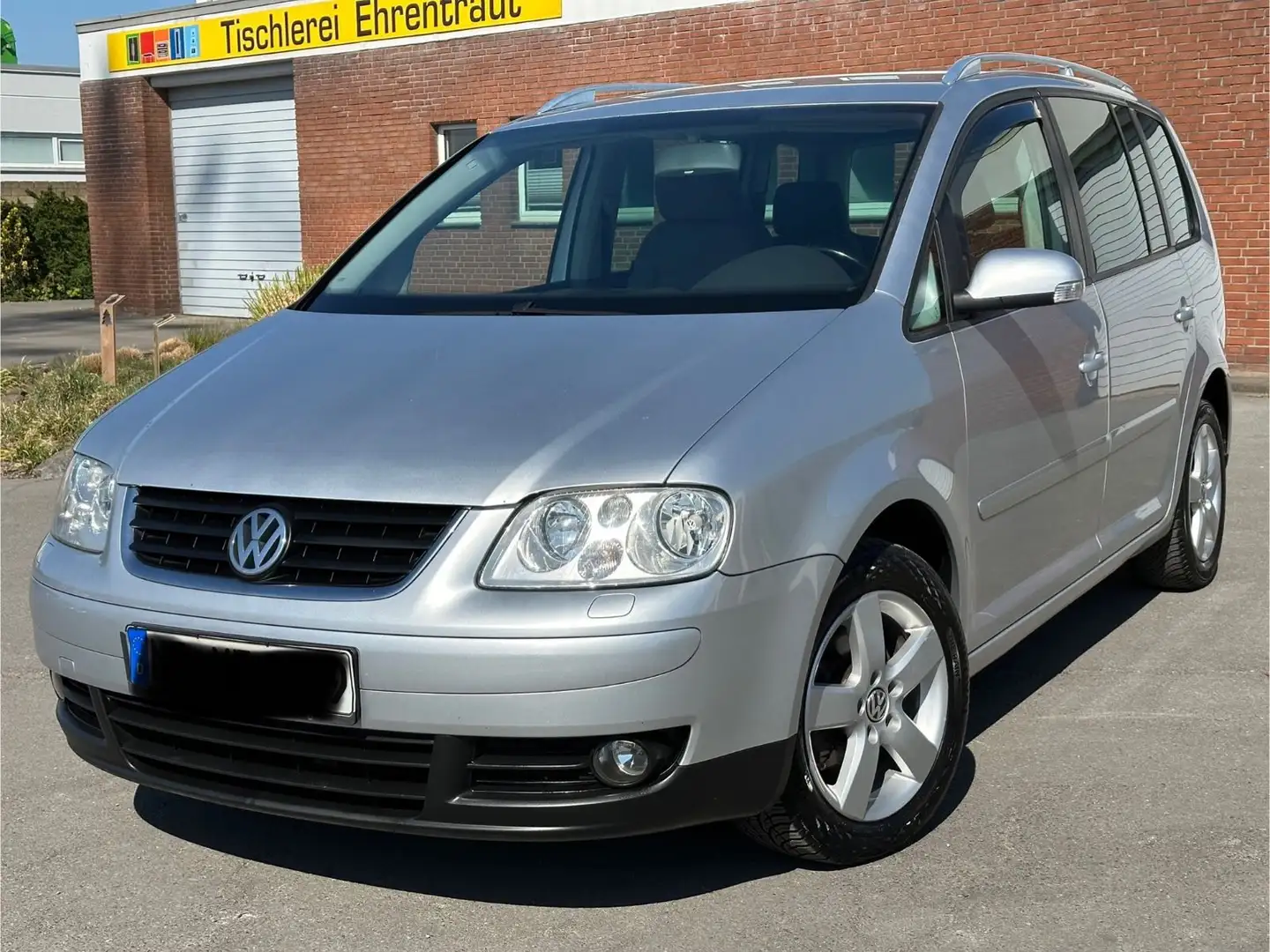 Volkswagen Touran 2.0 TDI  Highline DSG Automatik Silber - 1