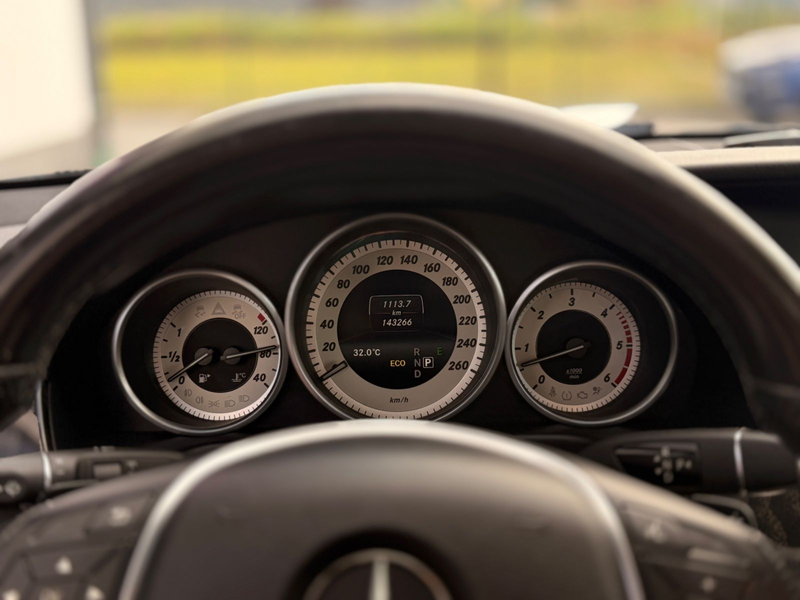 Mercedes-Benz E 350 T-Modell BlueTec LED Navi — photo 10