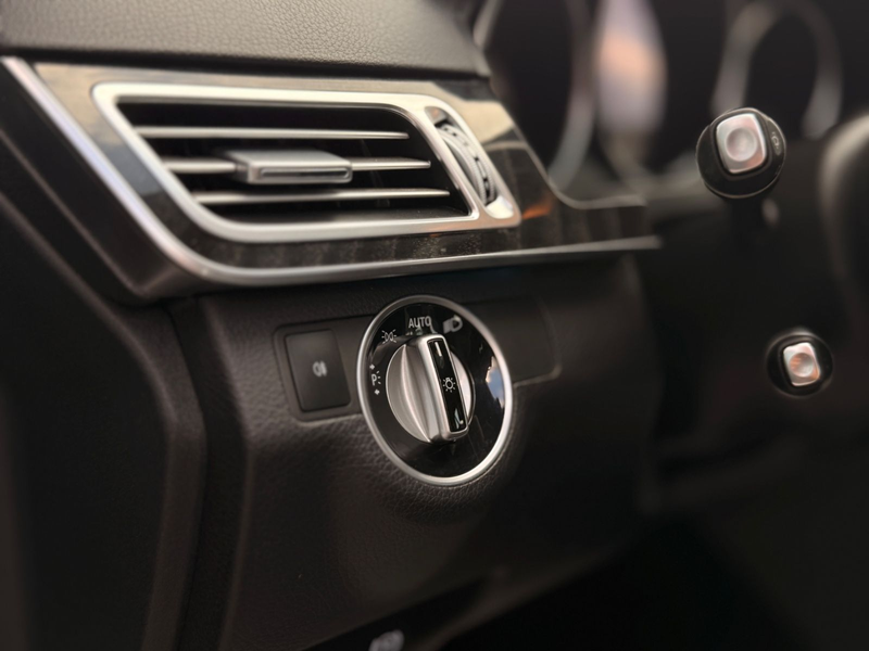 Mercedes-Benz E 350 T-Modell BlueTec LED Navi — photo 11