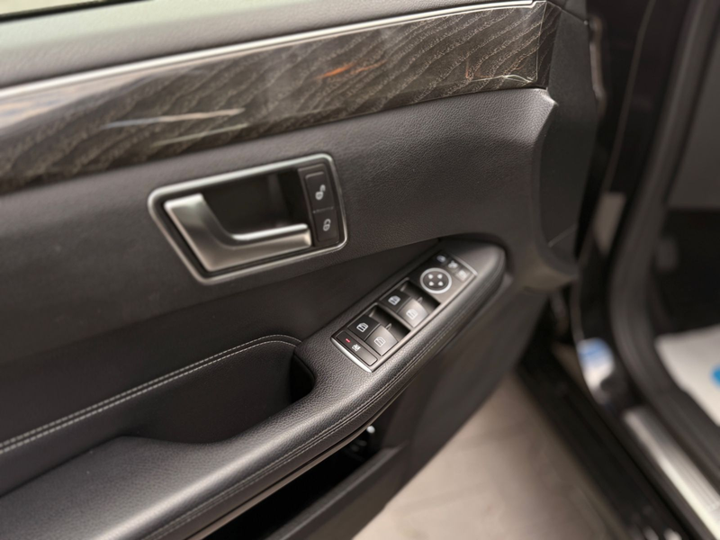 Mercedes-Benz E 350 T-Modell BlueTec LED Navi — photo 7