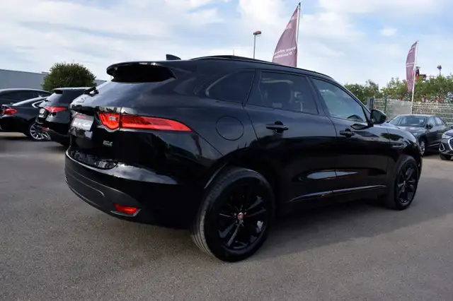 Jaguar F-Pace view 7