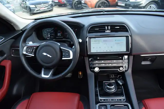 Jaguar F-Pace view 11