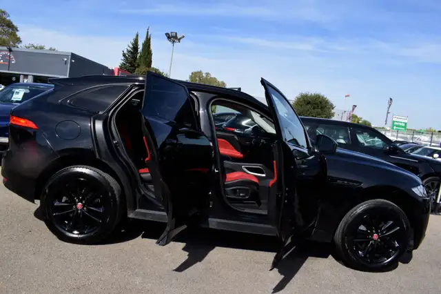 Jaguar F-Pace view 15