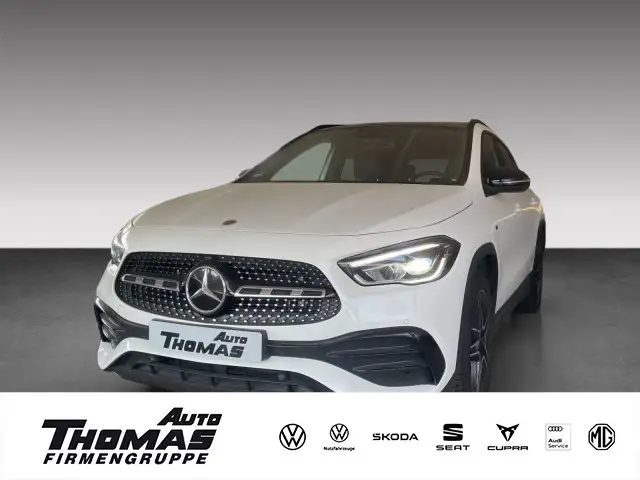 Mercedes-Benz 250 GLA AMG LINE 250 e PANO+MBUX+PDC