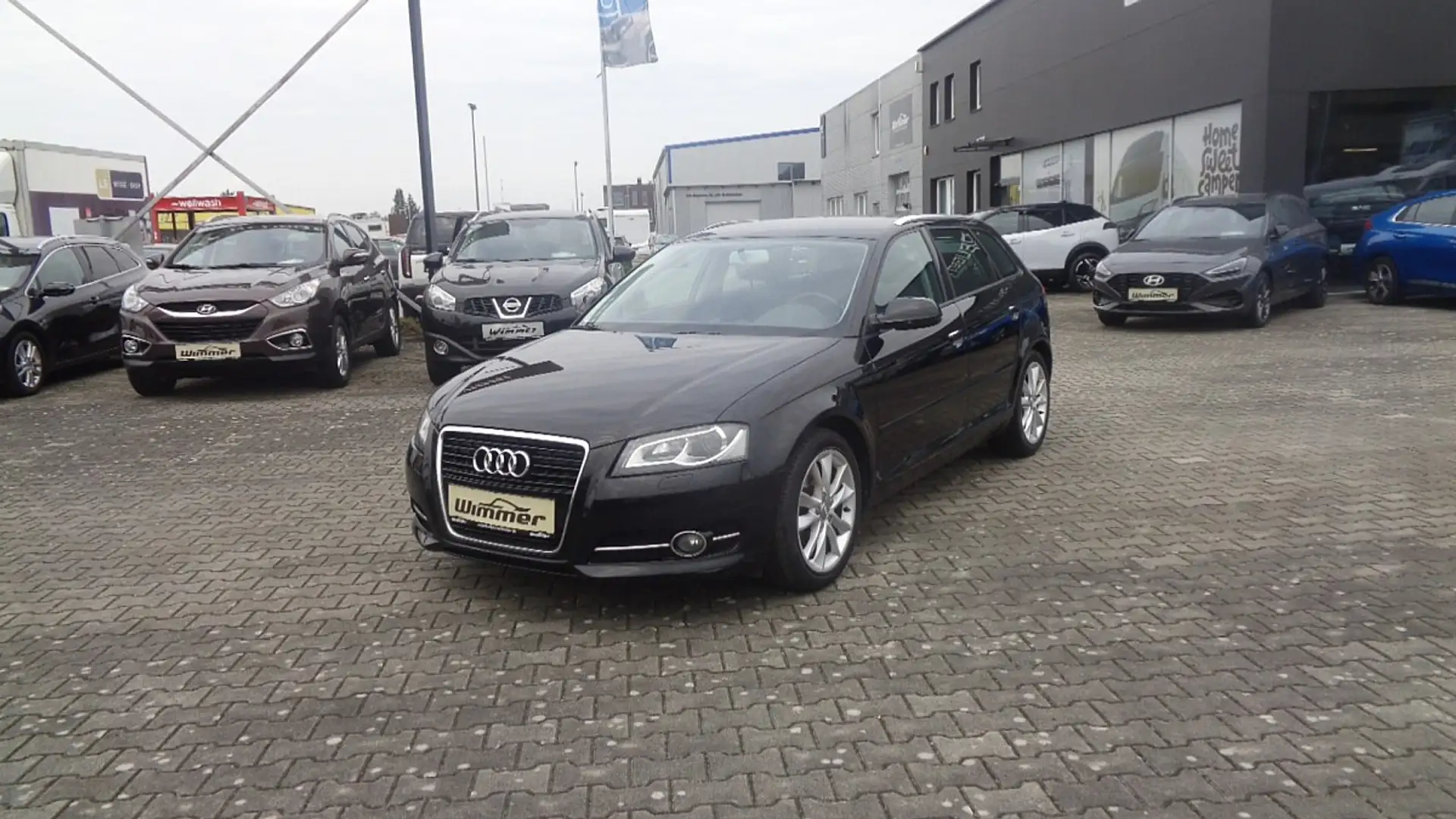 Audi A3 Sportpack 1,2 TFSI Ambition Schwarz - 1