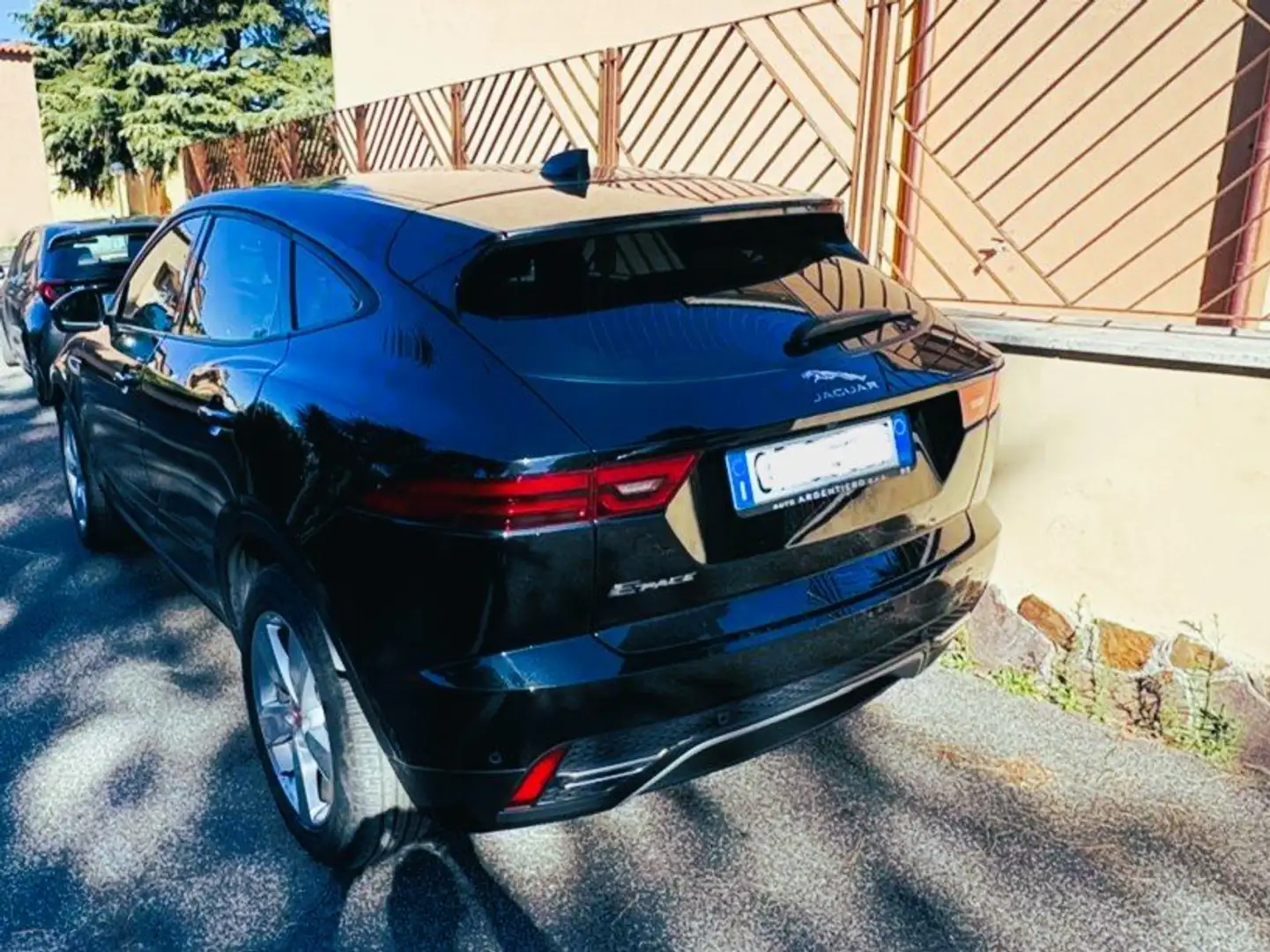 Jaguar E-Pace E-Pace 2021 1.5 i3 mhev R-Dyn SE fwd 160cv auto Nero - 2