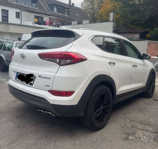Hyundai TUCSON 2.0 CRDi 4WD Premium
