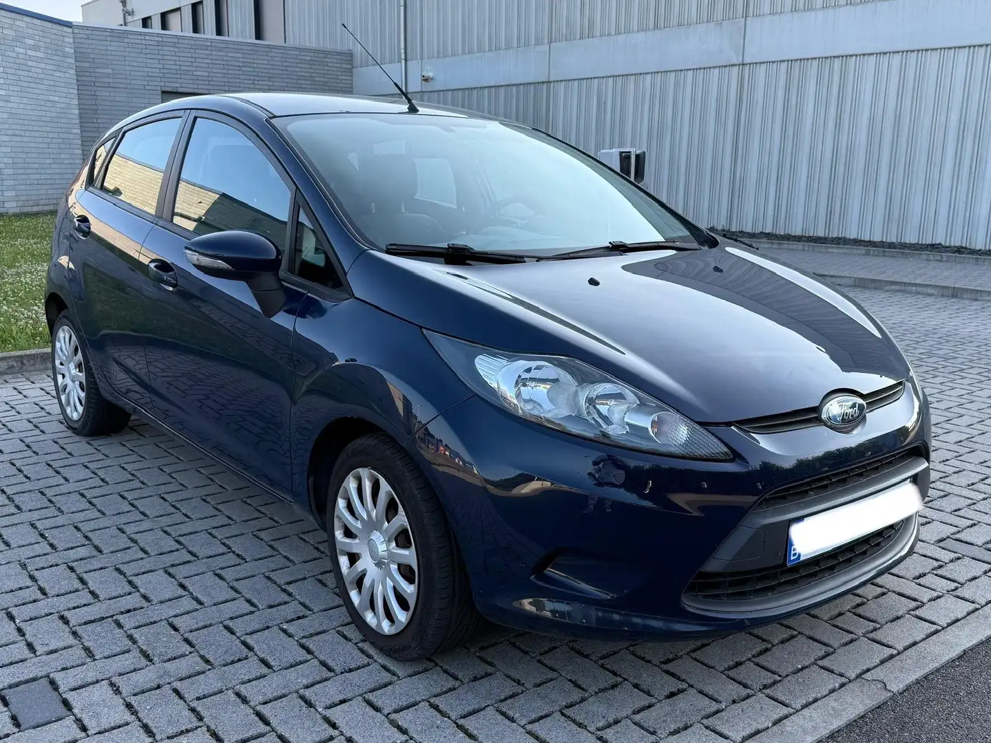 Ford Fiesta Fiesta 1.25i // Clim auto // Tel 0492436959 - 1