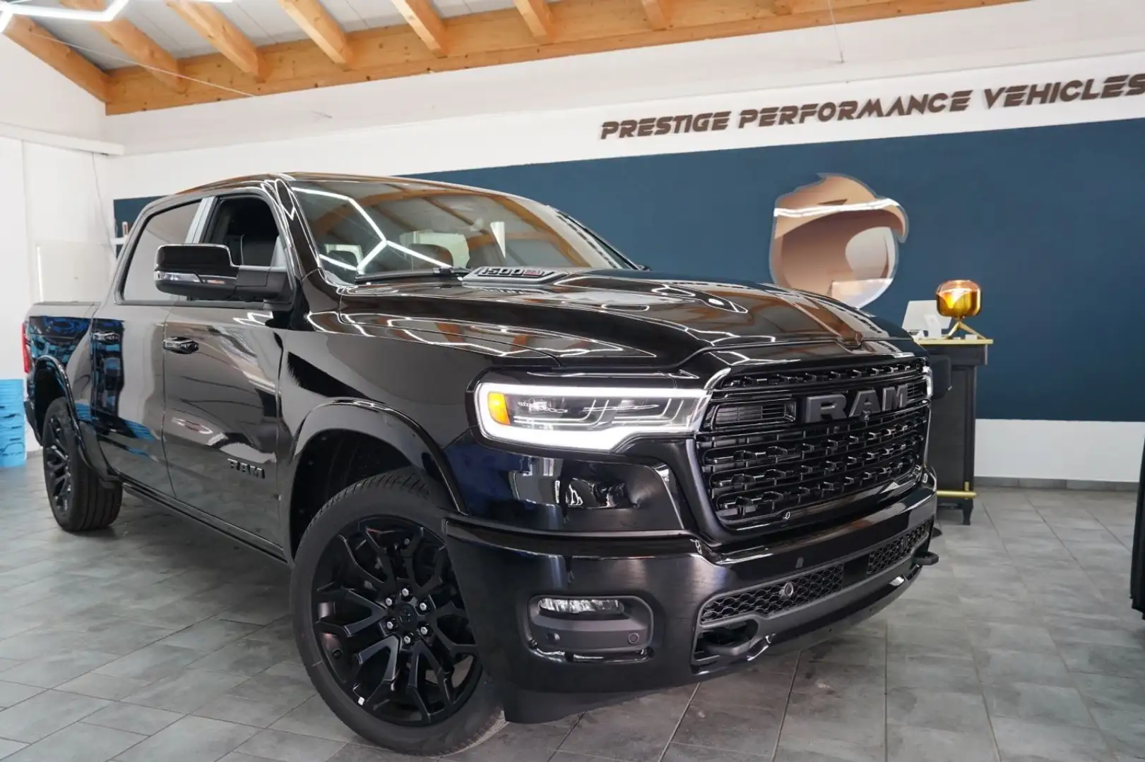 Dodge RAM Limited 3.0 MY25 540 PS Rambox Schwarz - 2