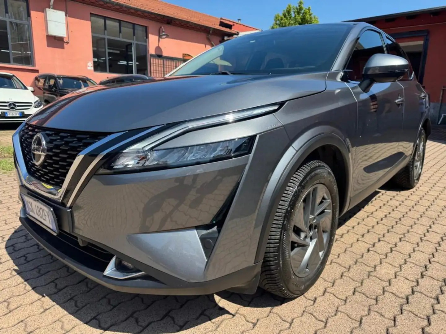 Nissan Qashqai MHEV 158 CV Xtronic Business Grigio - 1