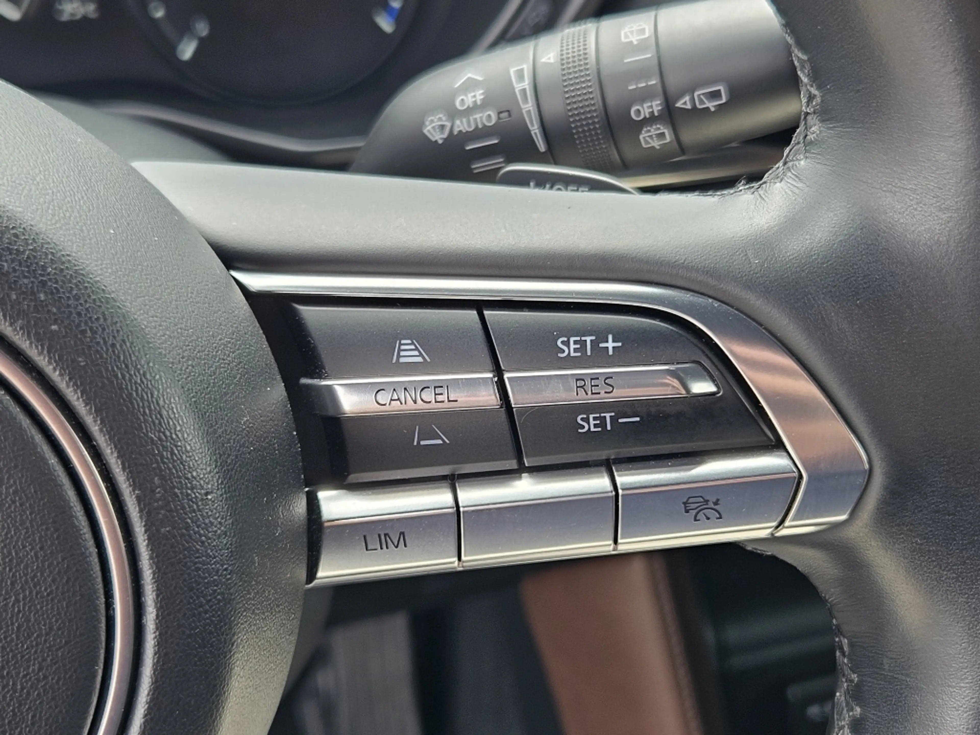 Mazda MX-30 e-SkyActiv 145 Comfort / Industrieel pakket / Carp — photo 12