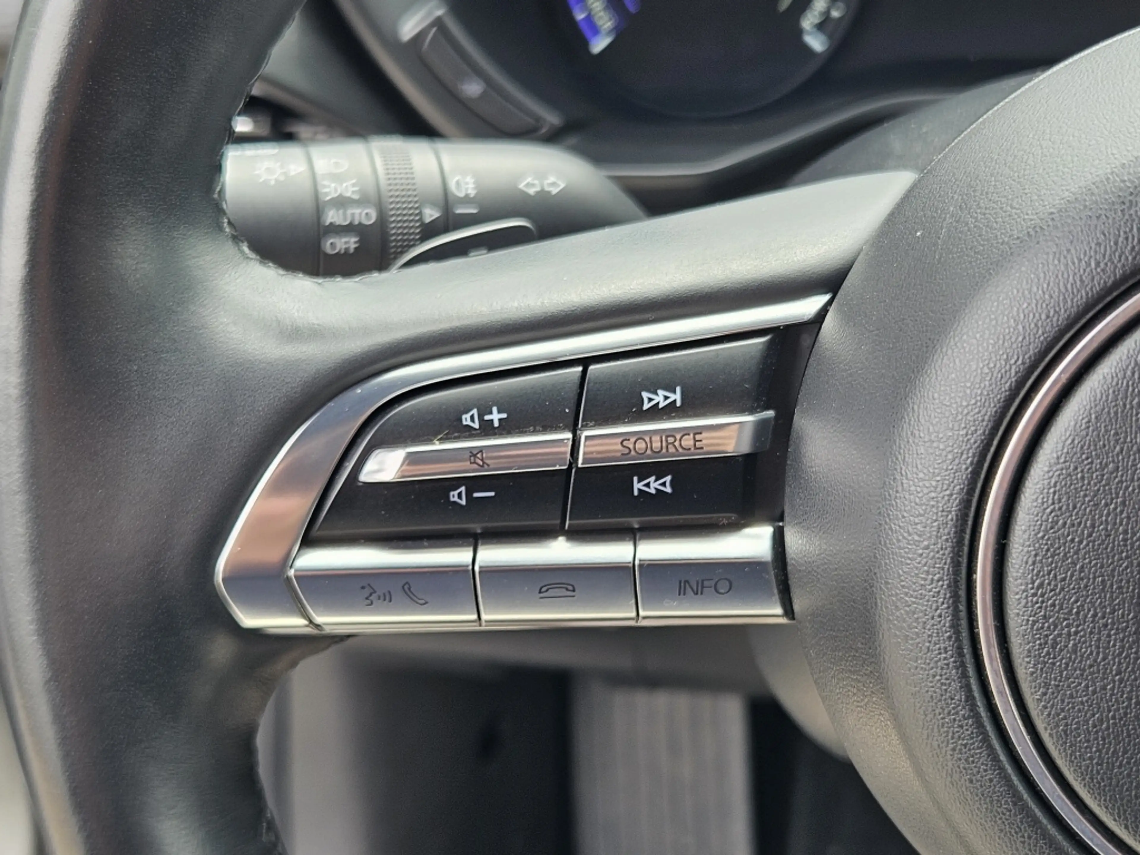 Mazda MX-30 e-SkyActiv 145 Comfort / Industrieel pakket / Carp — photo 11