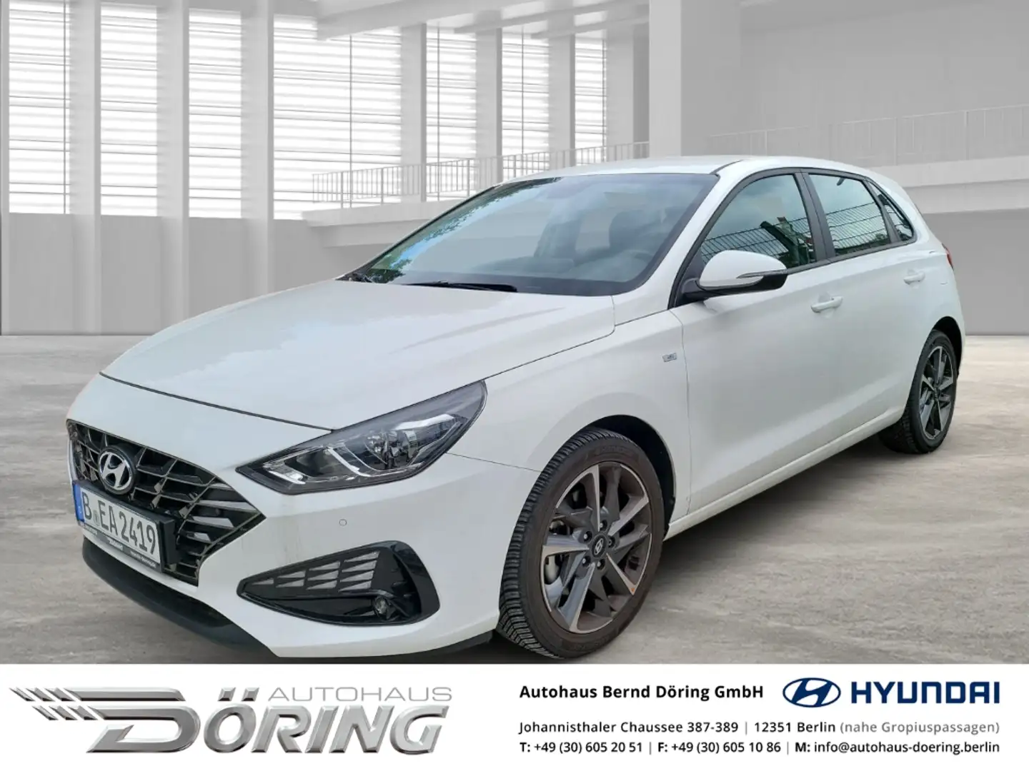 Hyundai i30 TREND 1.0 Turbo NAVIGATION Schaltwagen Weiß - 1