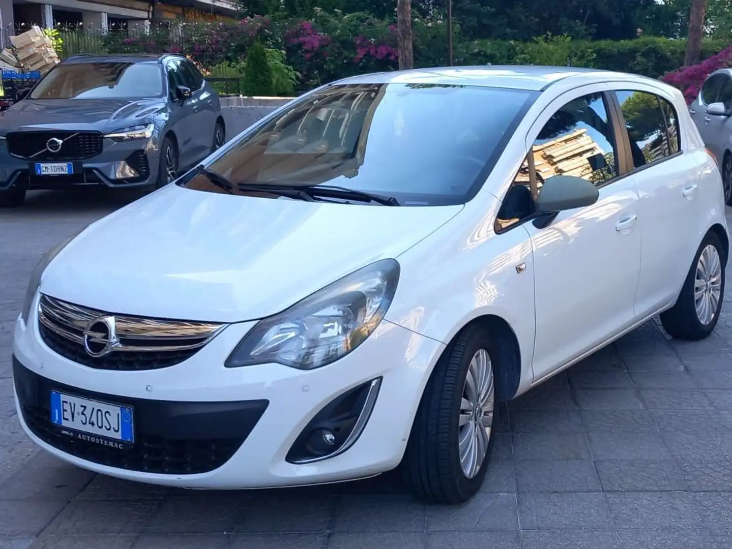 Opel Corsa Corsa IV 2010 5p 1.2 Ecotec Gpl-tech 85cv Bianco - 1