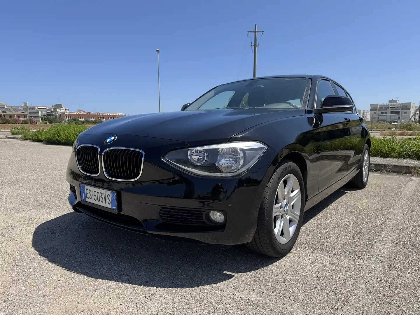 BMW 114 114d 5p Urban - 1