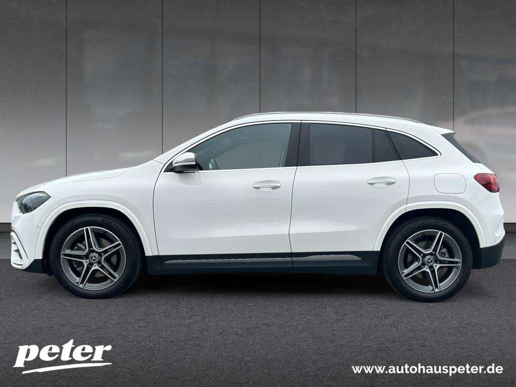 Mercedes-Benz GLA 220