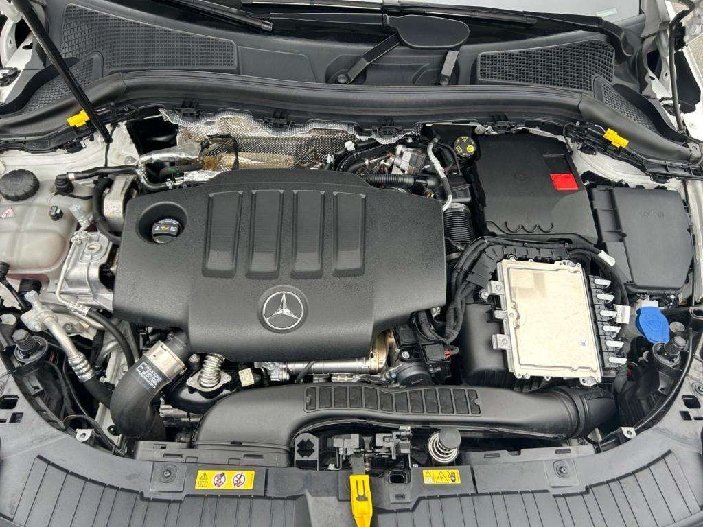 Mercedes-Benz GLA 220