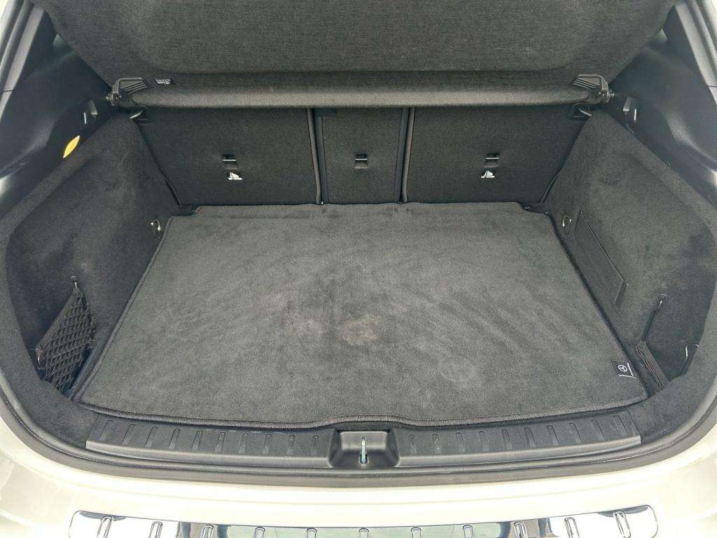 Mercedes-Benz GLA 220