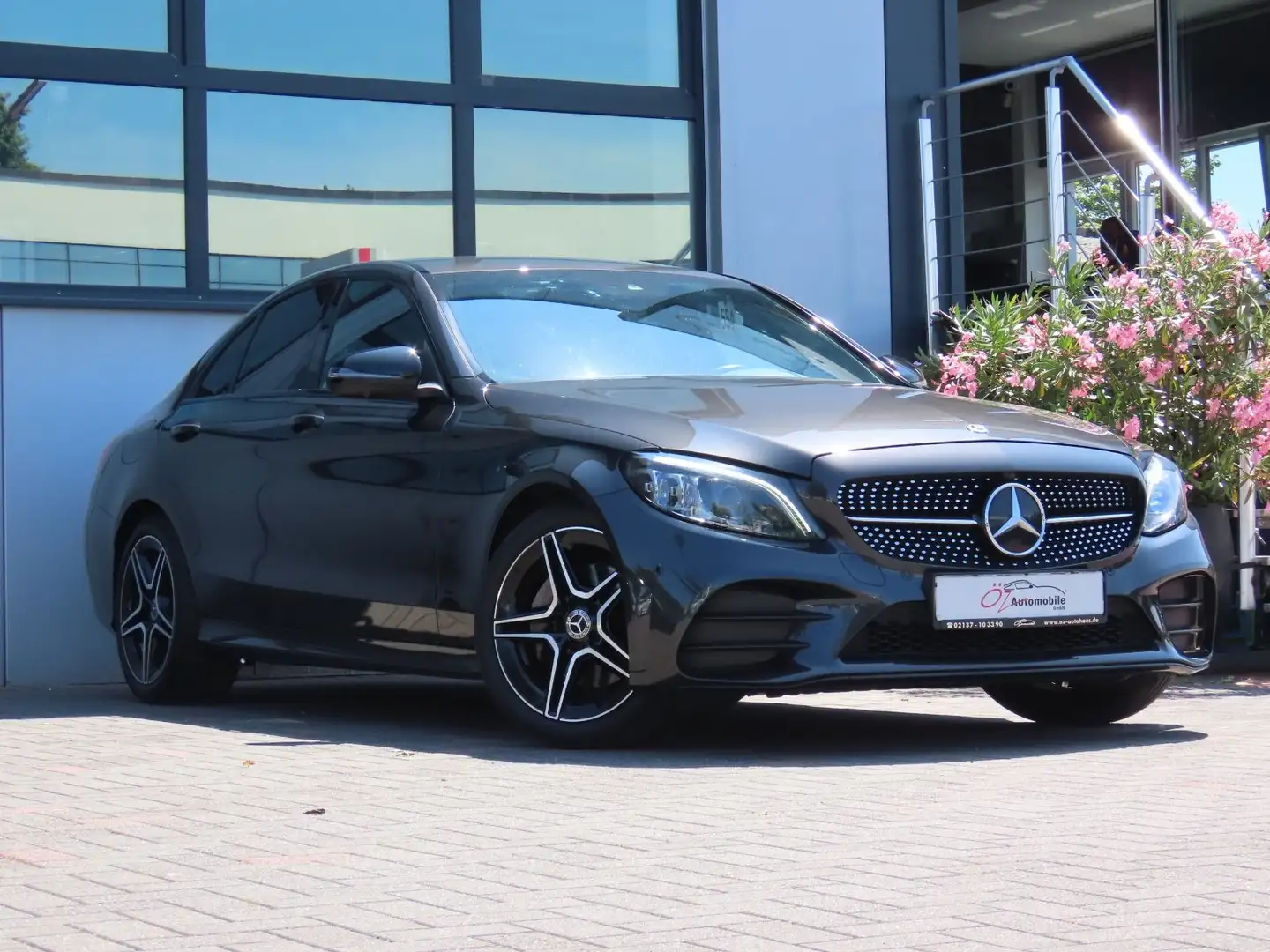 Mercedes-Benz C 180 Autom. Leder Sitzheizung 360° Ambiente Zöld - 2