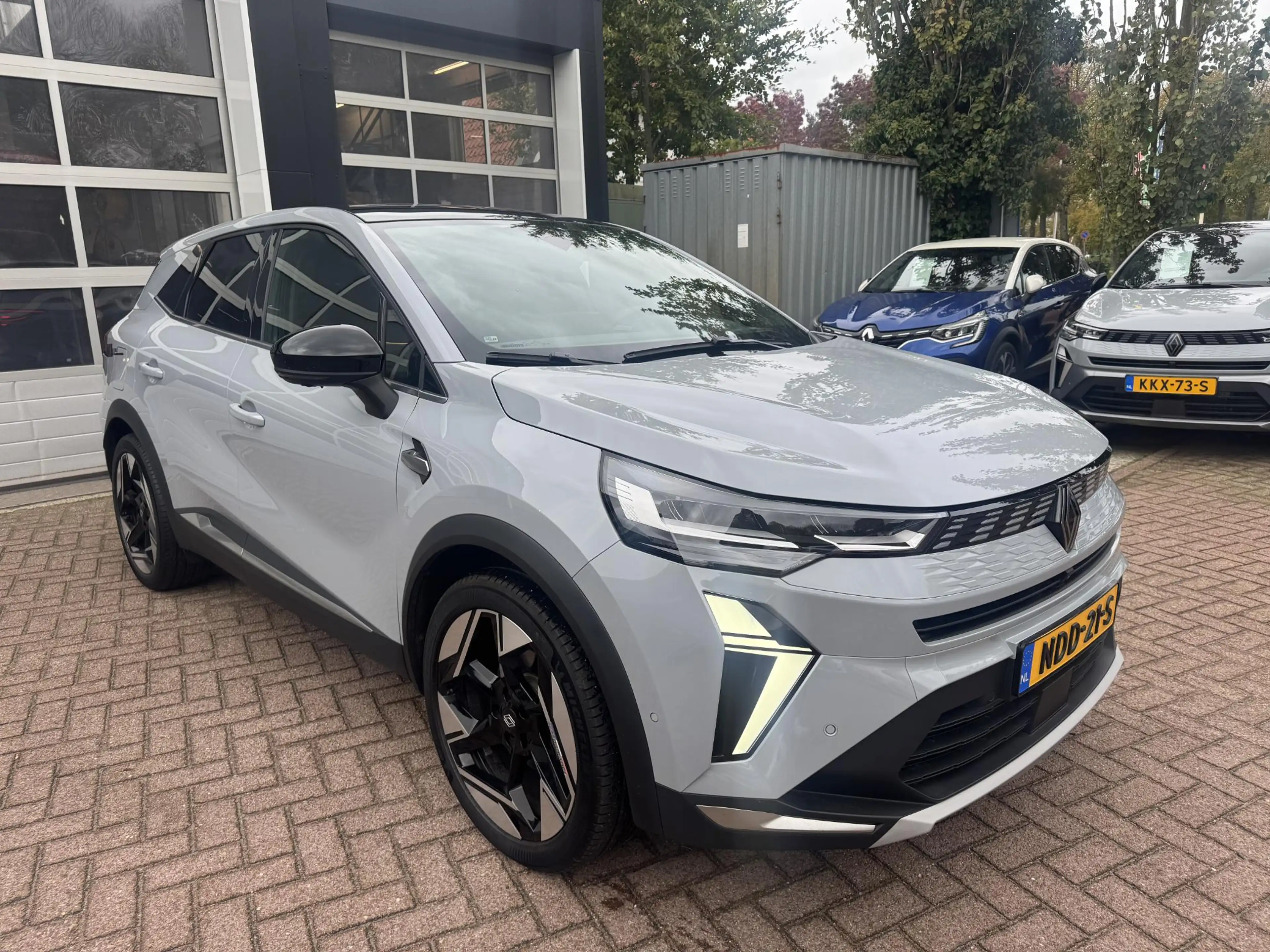 Renault Symbioz 1.8 E-Tech full hybrid 160 iconic — photo 3