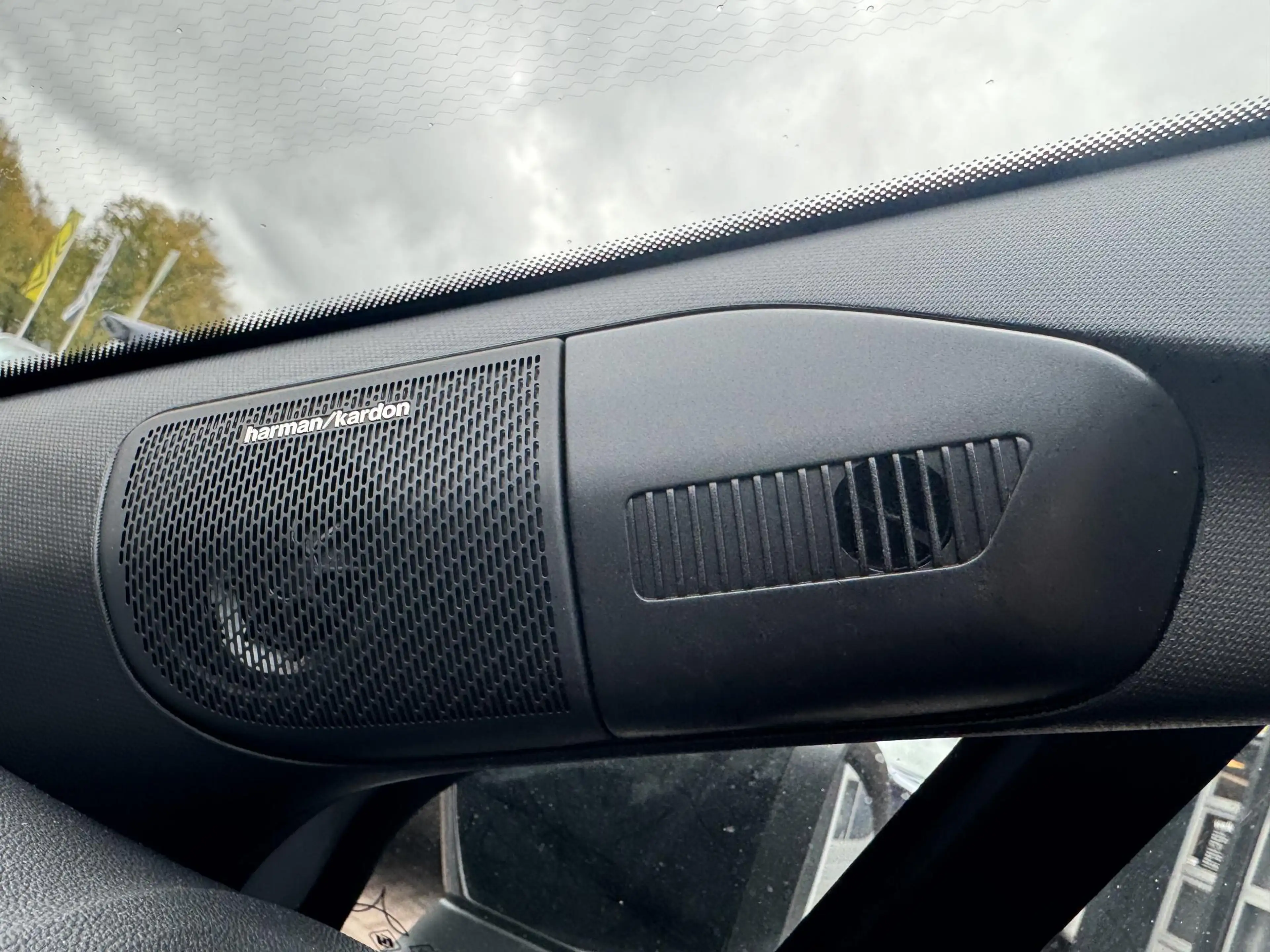 Renault Symbioz 1.8 E-Tech full hybrid 160 iconic — photo 17