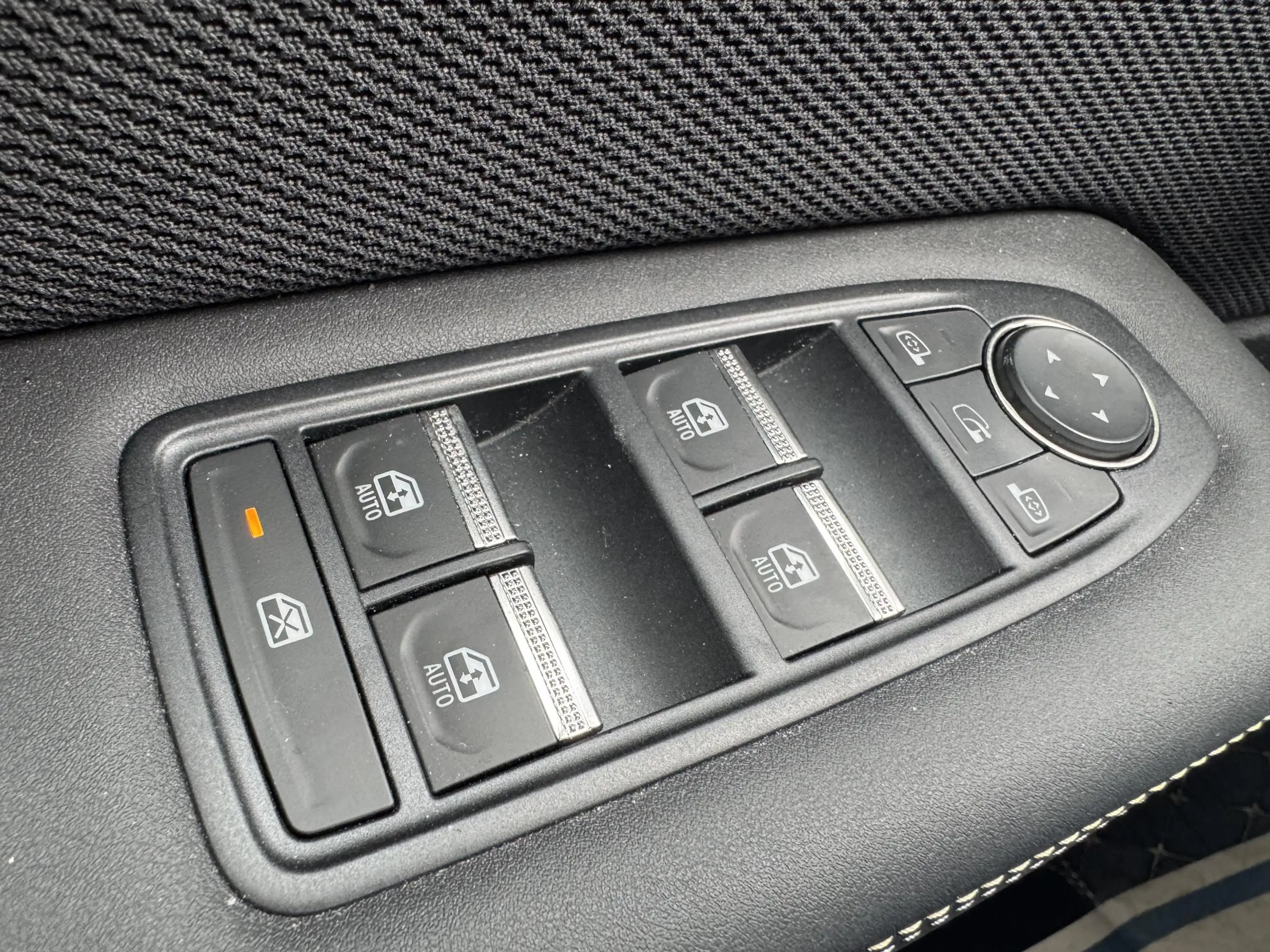 Renault Symbioz 1.8 E-Tech full hybrid 160 iconic — photo 16