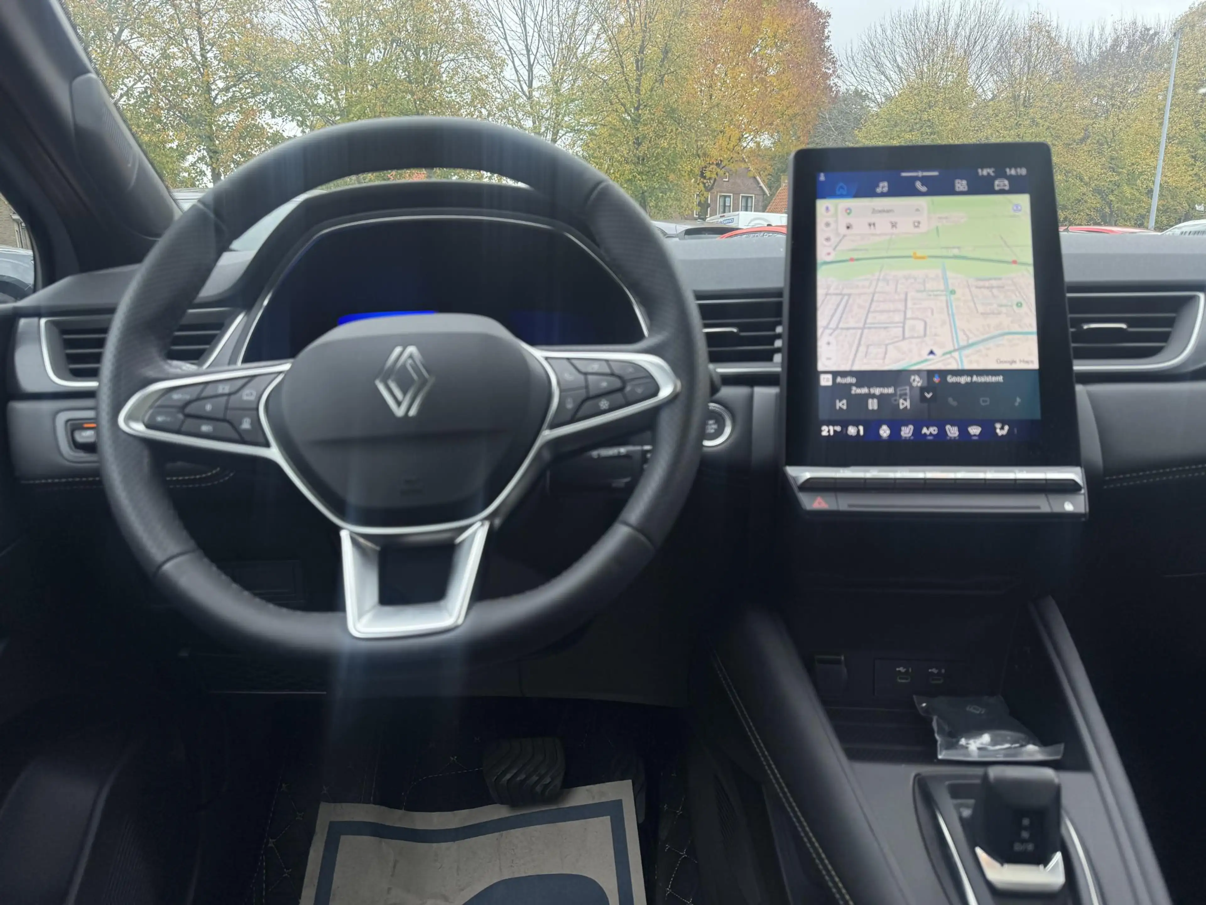 Renault Symbioz 1.8 E-Tech full hybrid 160 iconic — photo 15