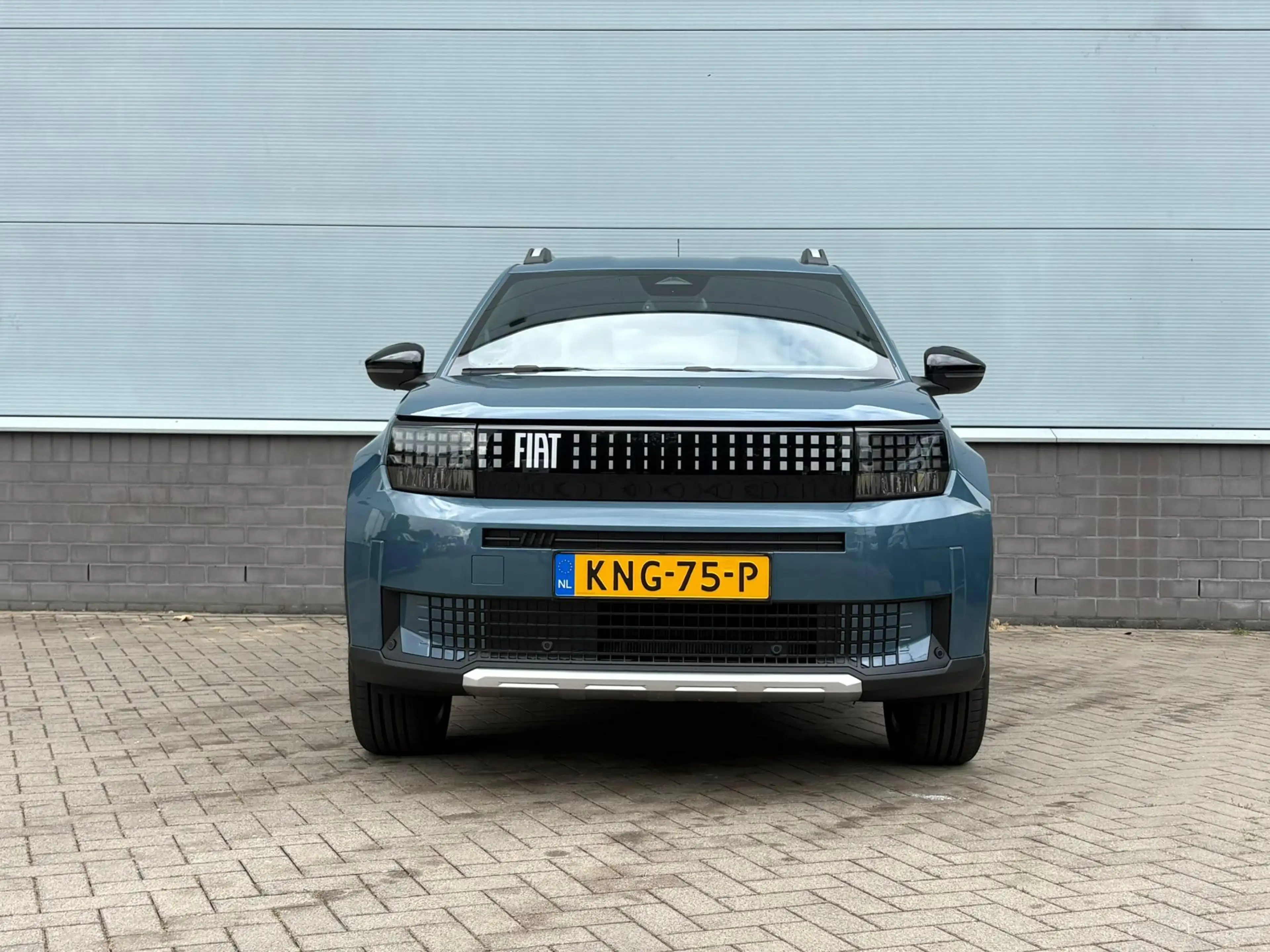 Fiat Grande Panda La Prima 44 kWh Winter Pack — photo 2