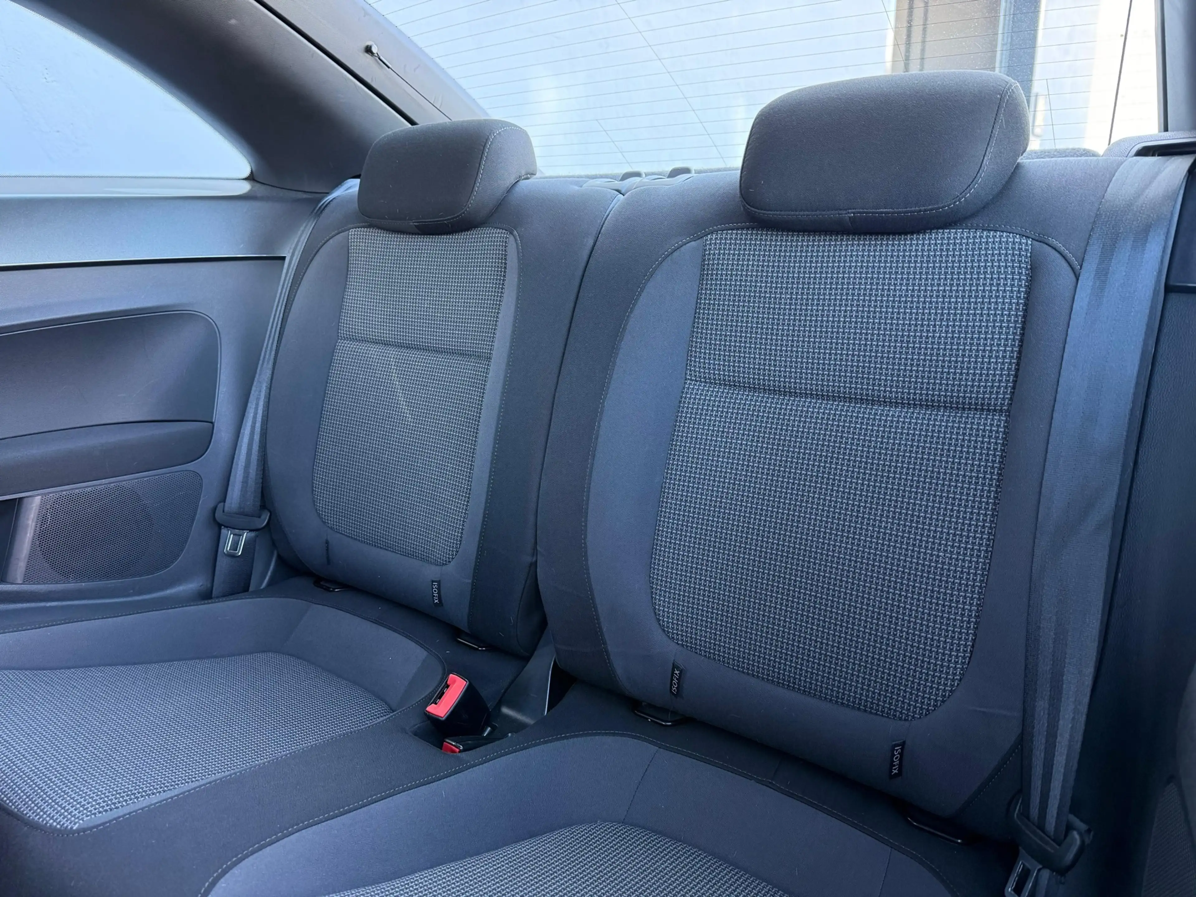 Volkswagen Beetle 1.2 TSI Design - Climate Control — photo 8