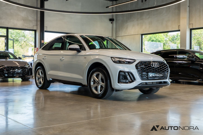 Audi Q5 45 TFSI quattro Sportback S line Tour Matrix — photo 11