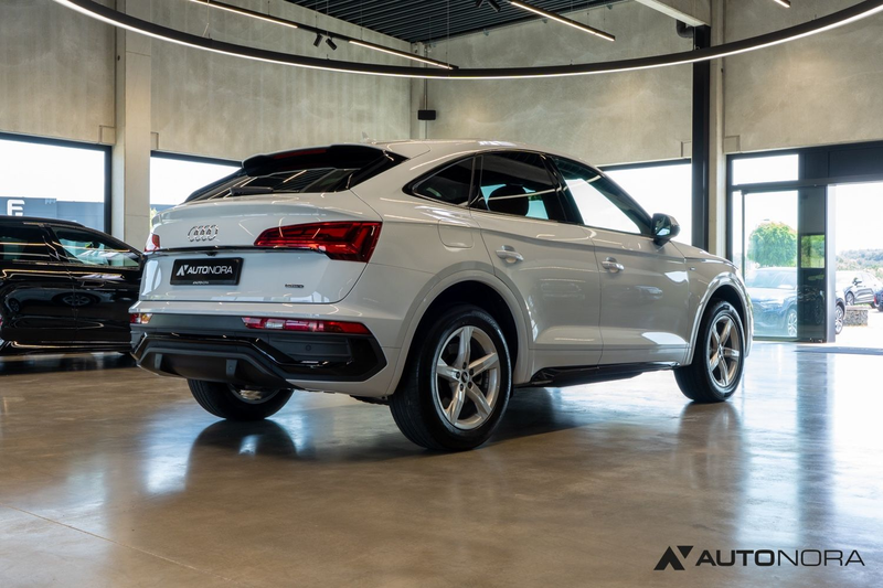 Audi Q5 45 TFSI quattro Sportback S line Tour Matrix — photo 14