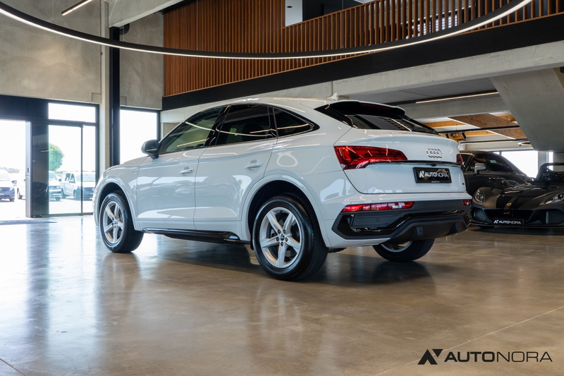 Audi Q5 45 TFSI quattro Sportback S line Tour Matrix — photo 8