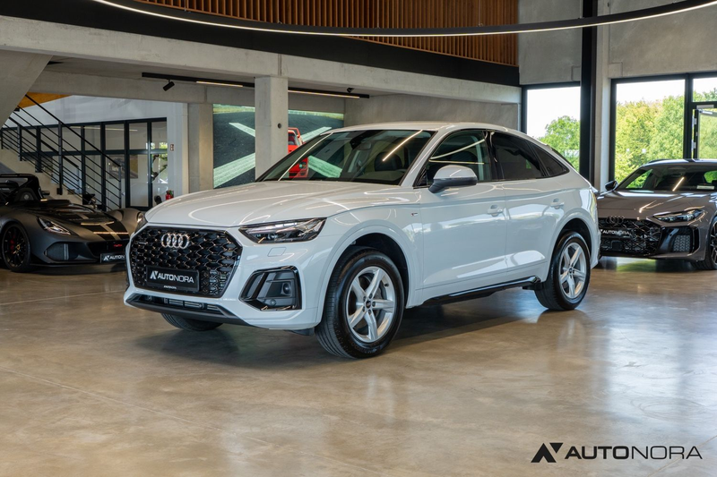 Audi Q5 45 TFSI quattro Sportback S line Tour Matrix