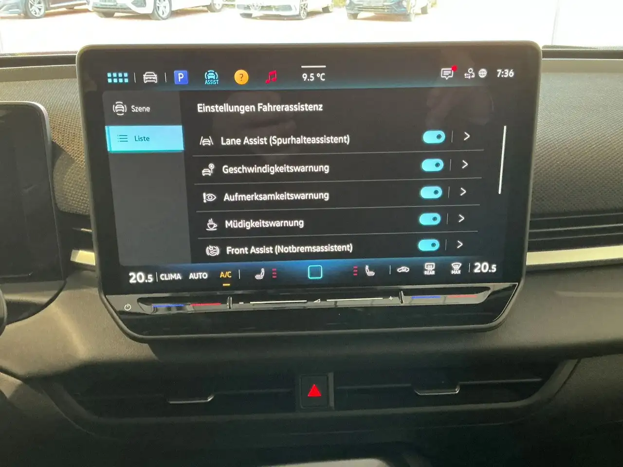 Volkswagen T-Roc 1.5 eTSI R-Line | AHK | IQ.LIGHT | ACC 11