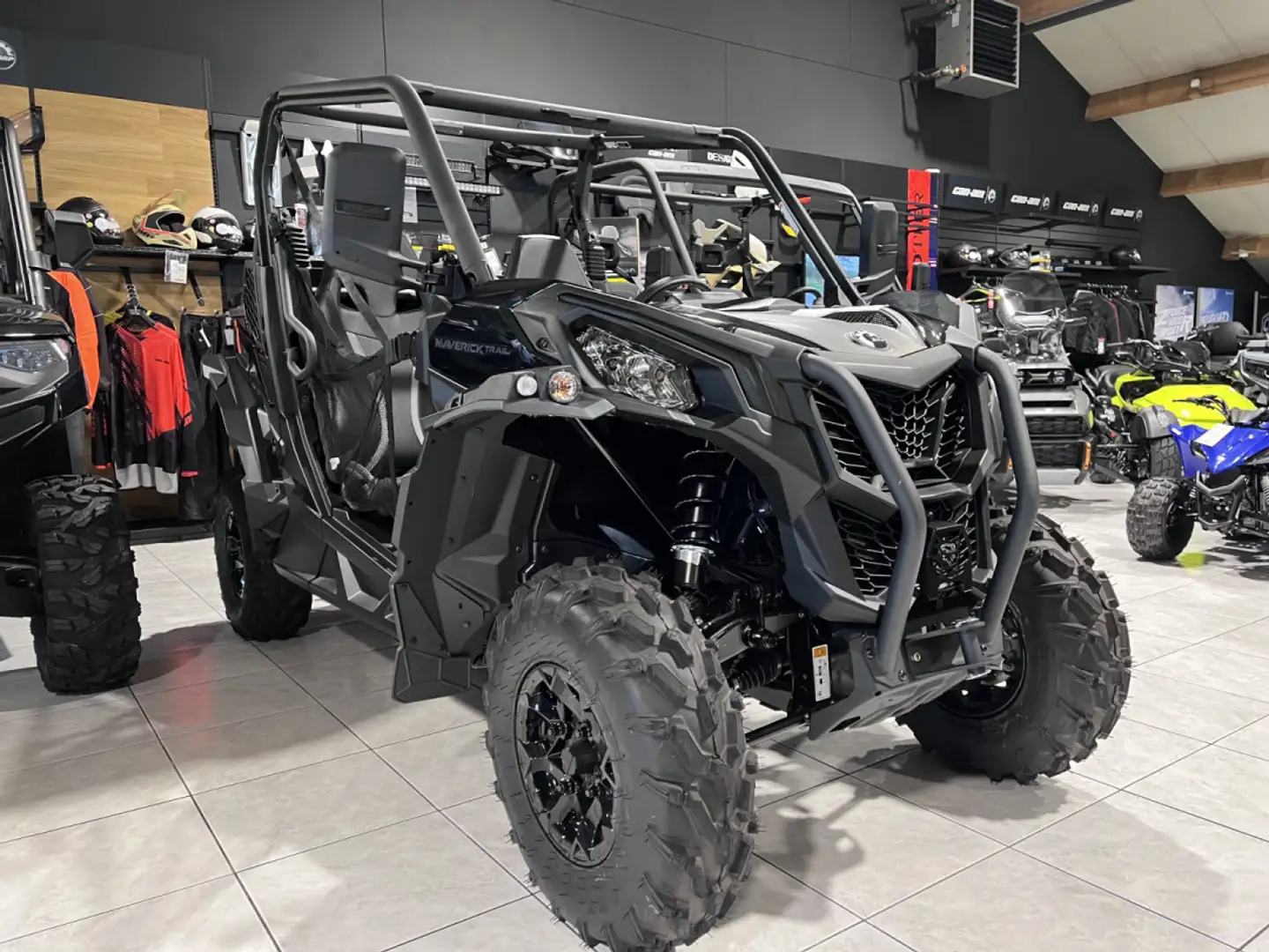 Can-Am Maverick Trail DPS 50 HD 700 T2b ABS + 60Km/h MY25 Noir - 1