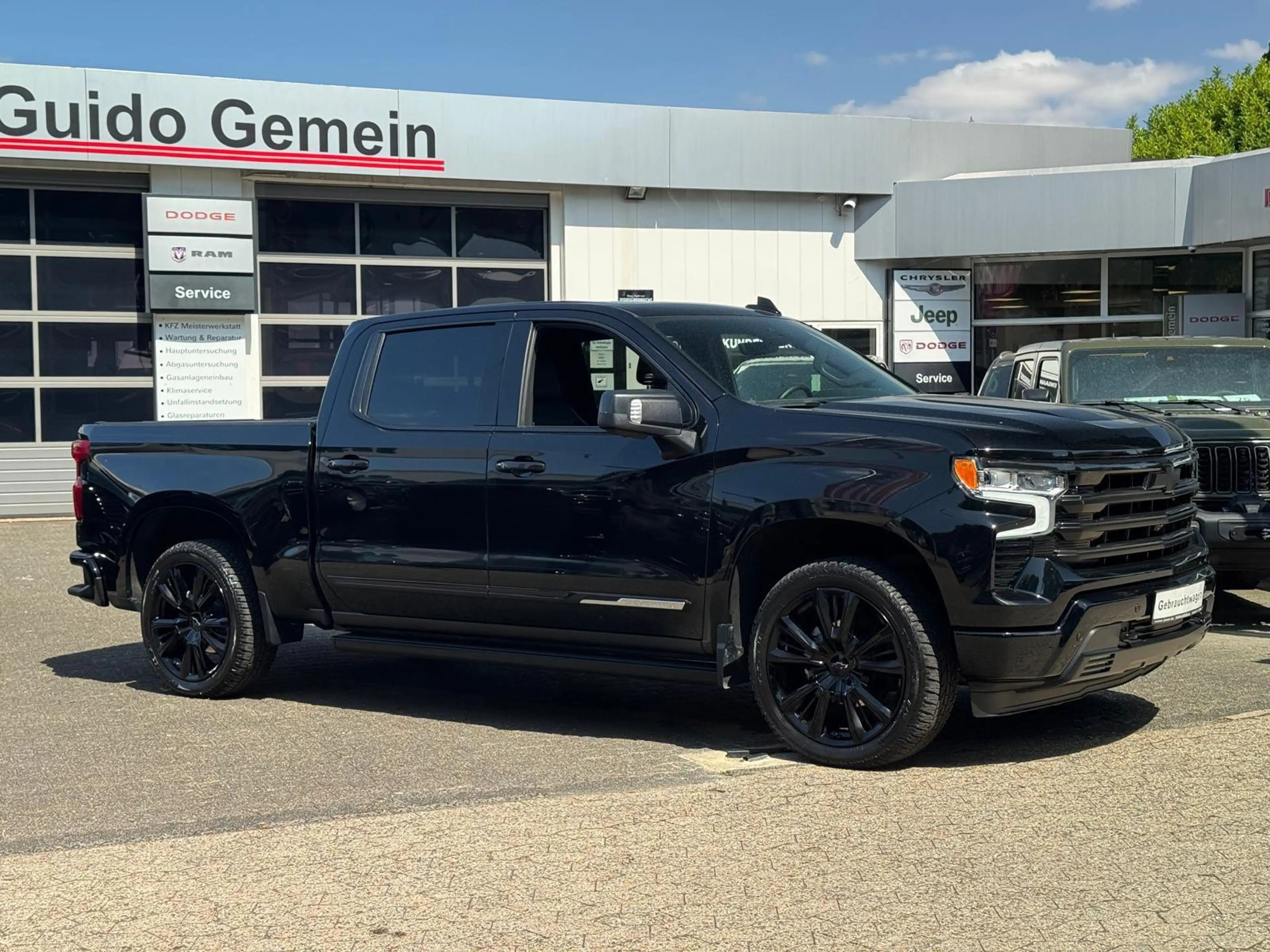 Chevrolet Silverado High Country 6.2 V8 Midnight Edition — photo 2
