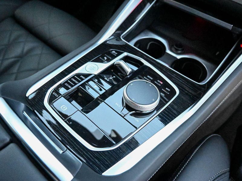BMW X6 xDrive30d M-SportPRO 22 PANO KomSitz Sitzlüft — photo 13