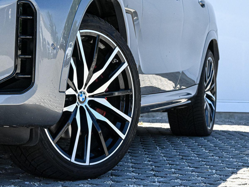 BMW X6 xDrive30d M-SportPRO 22 PANO KomSitz Sitzlüft — photo 4