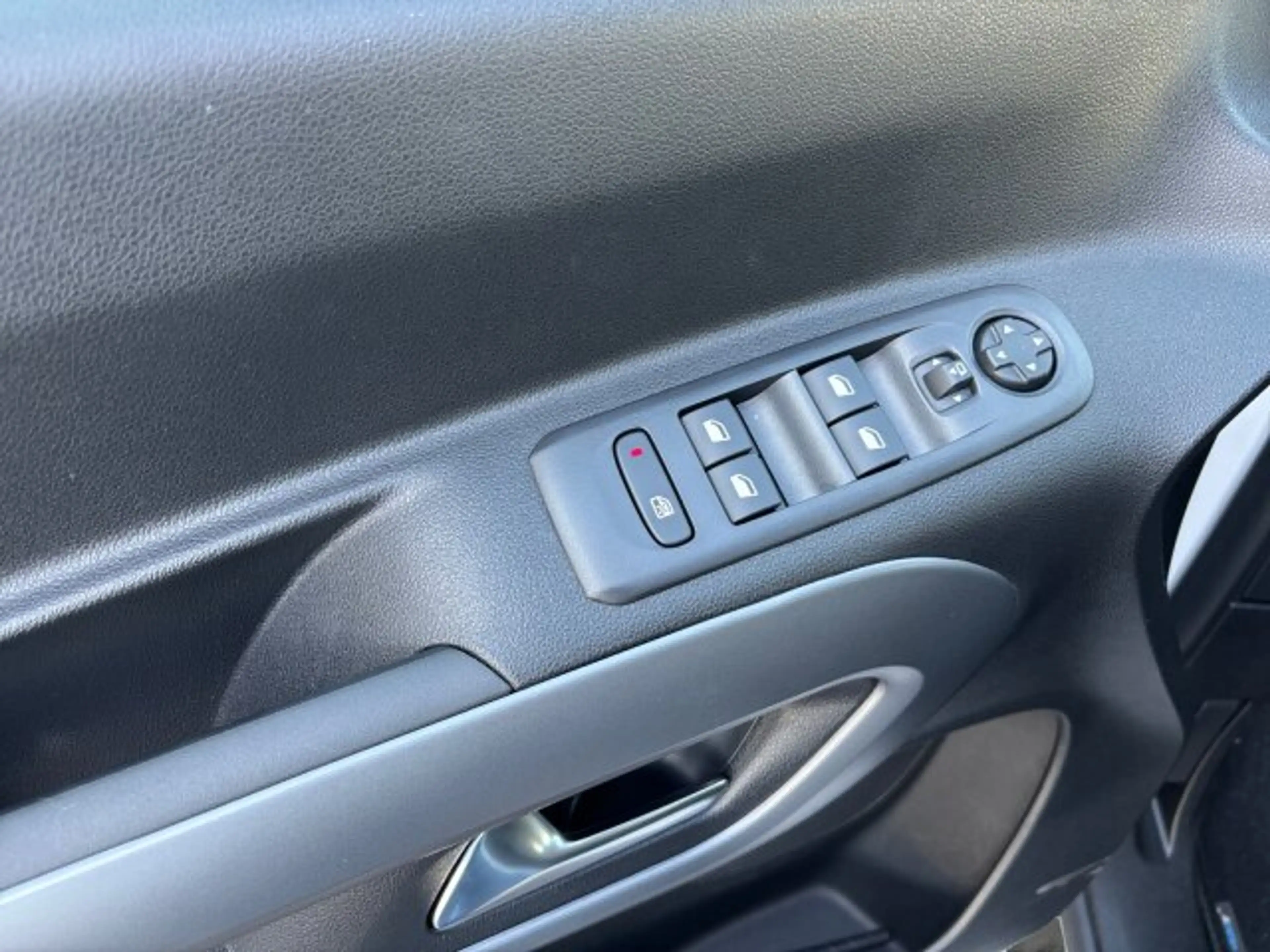Opel Combo Life Combo 1.5 D GS Automatik 5-Sitzer Sitzheizung — photo 7