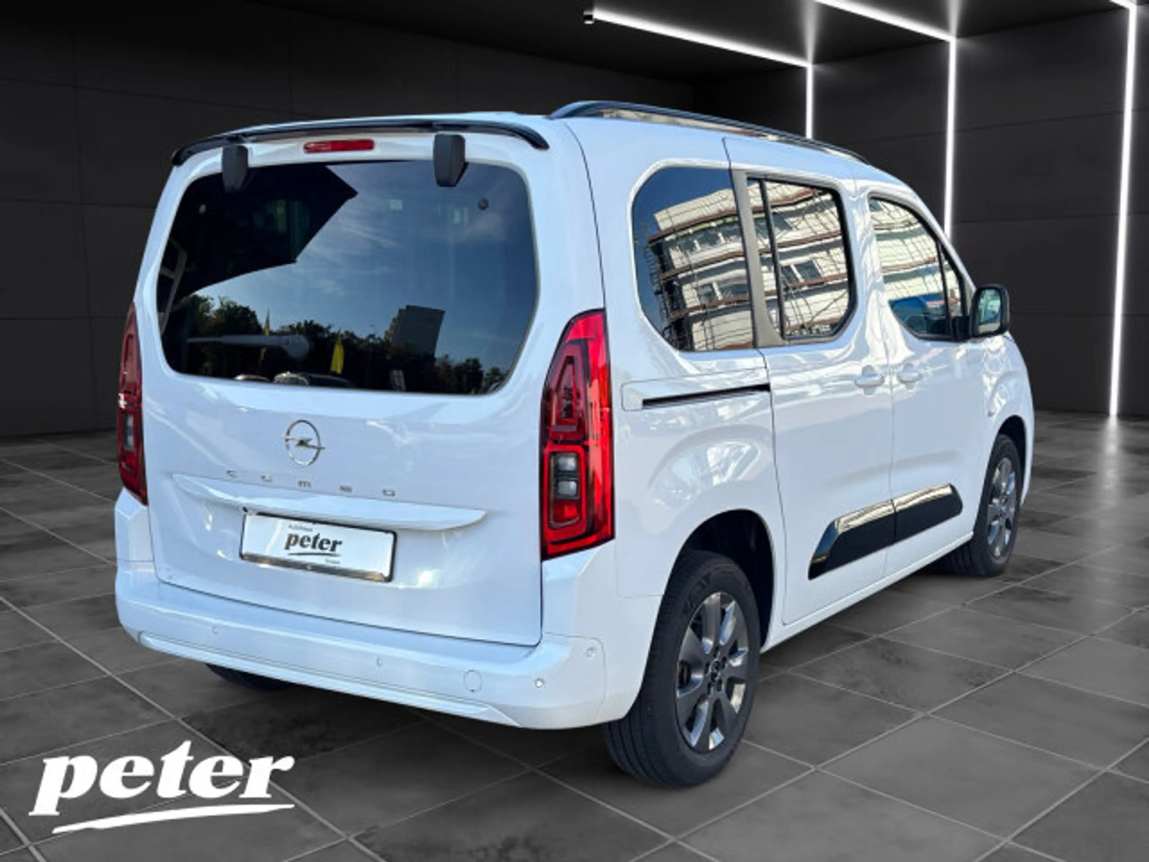 Opel Combo Life Combo 1.5 D GS Automatik 5-Sitzer Sitzheizung — photo 4