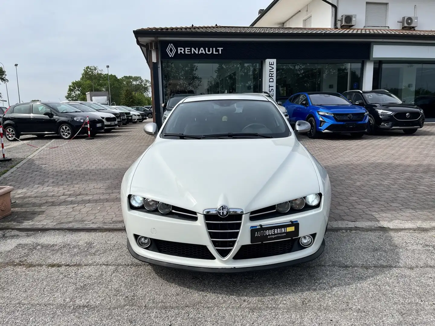 Alfa Romeo 159 2.0 JTDm Sportwagon Distinctive ALLESTIMENTO TI Bílá - 2