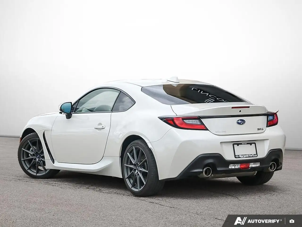 Subaru BRZ снимка Subaru BRZ