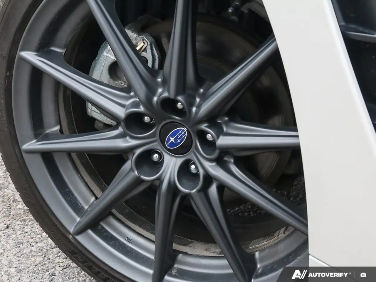 Subaru BRZ снимка Subaru BRZ