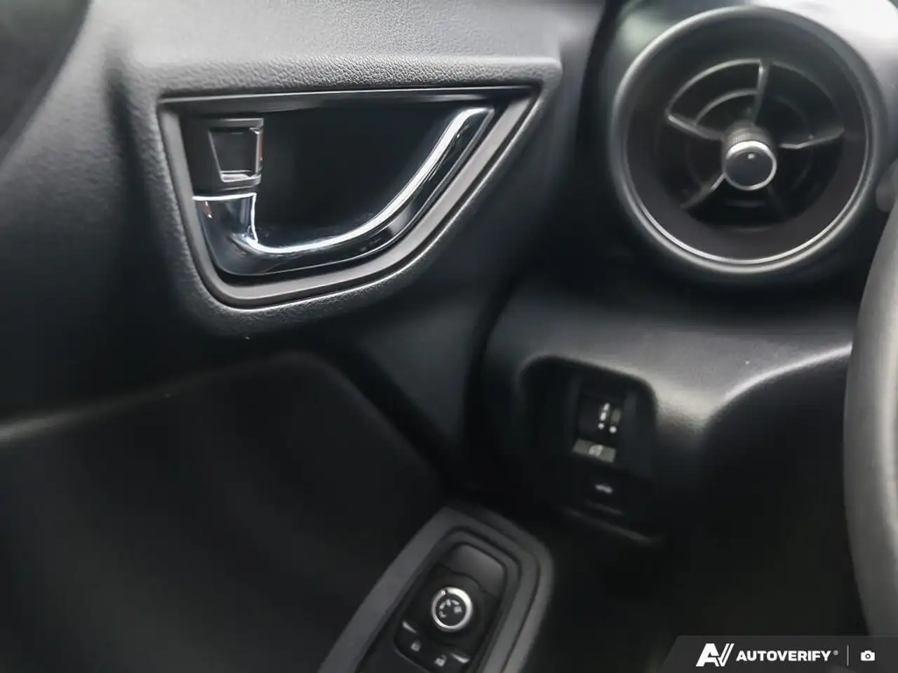 Subaru BRZ снимка Subaru BRZ