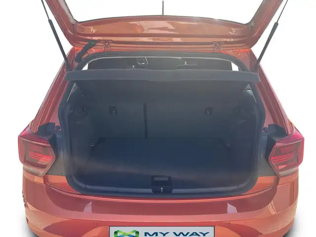 Volkswagen Polo view 4