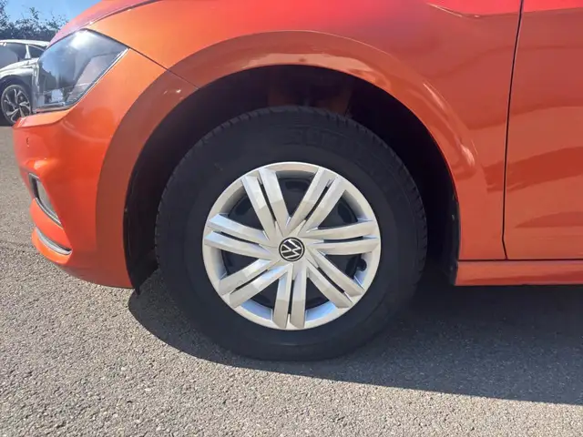 Volkswagen Polo view 12
