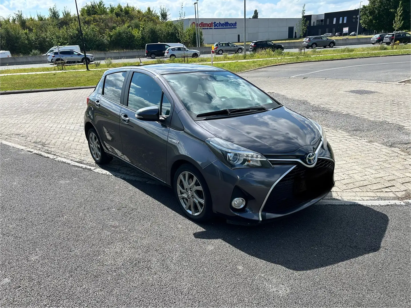 Toyota Yaris Hybrid 1.5 VVT-i Style - 1