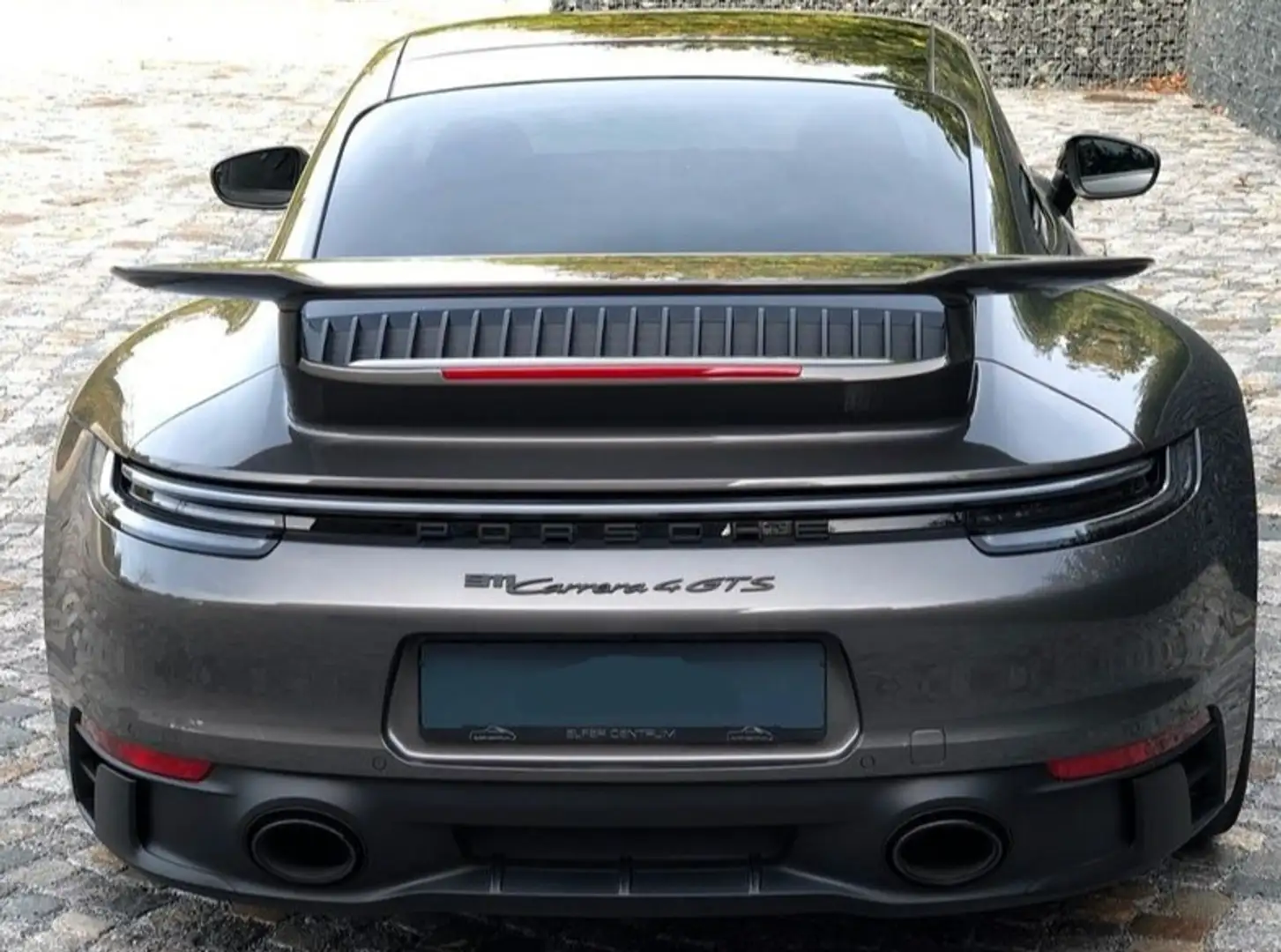 Porsche 992 Carrera 4 GTS Coupé PDK Gris - 1