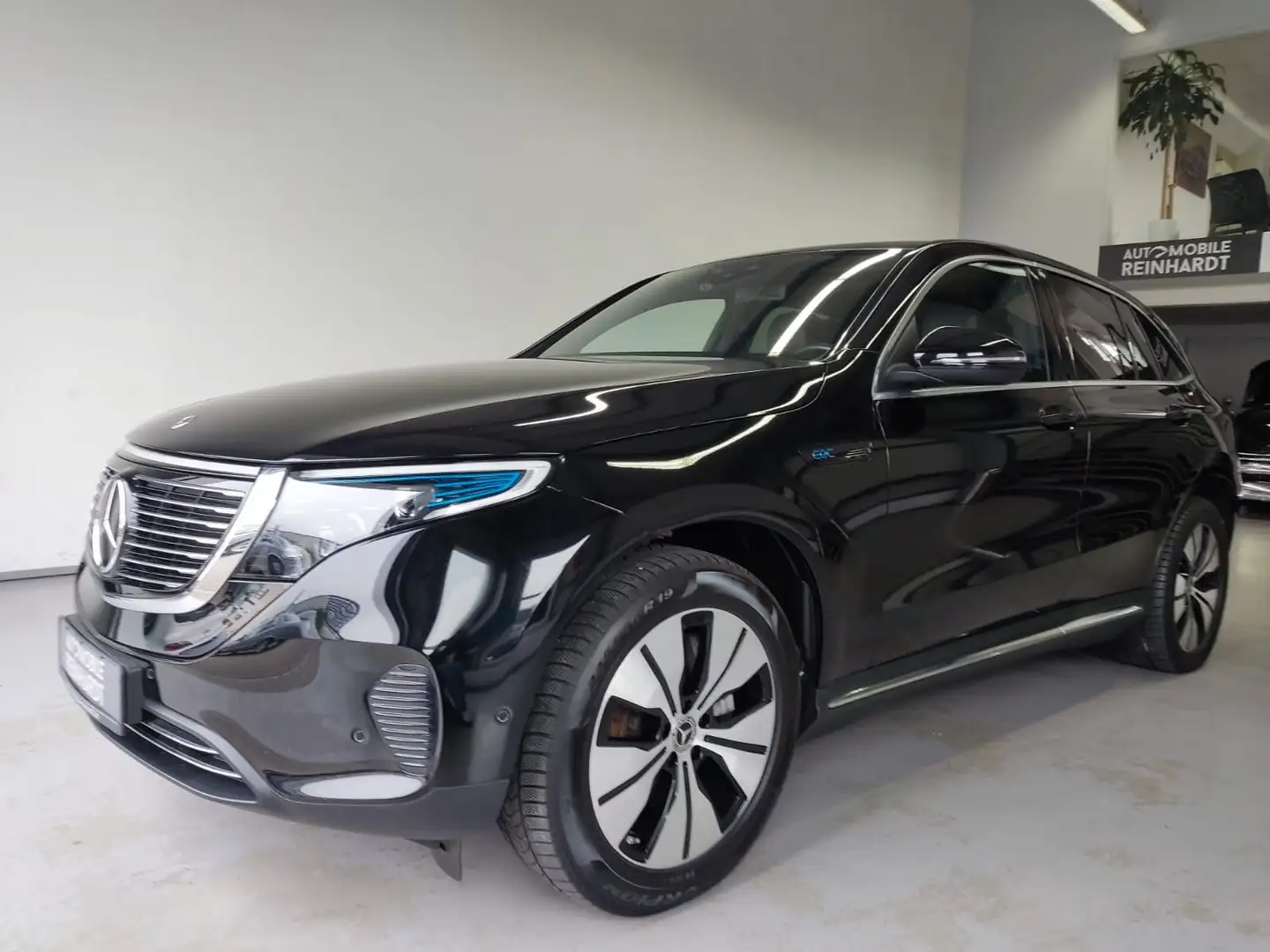 Mercedes-Benz EQC 400 400 4Matic ***MBUX+ELEKTRIC-ART+MEMORY*** Noir - 1