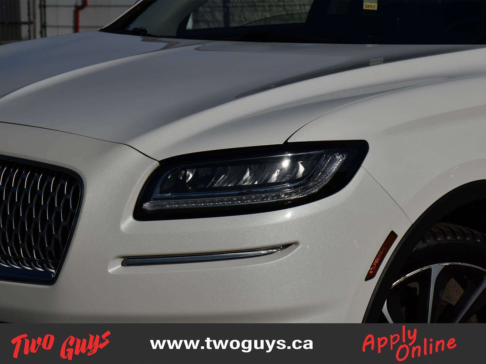 2023 Lincoln Nautilus Reserve AWD Leather nav Glass Roof photo 3